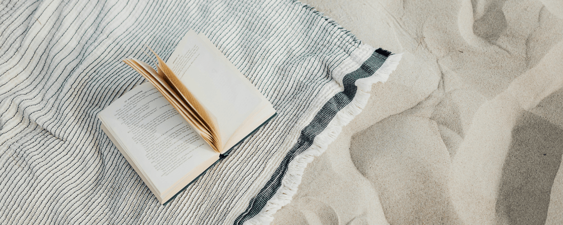 Ultimate Guide to Choosing the Perfect Beach Towels for Dad: Style, Comfort, and Fun! - TreasuredTale