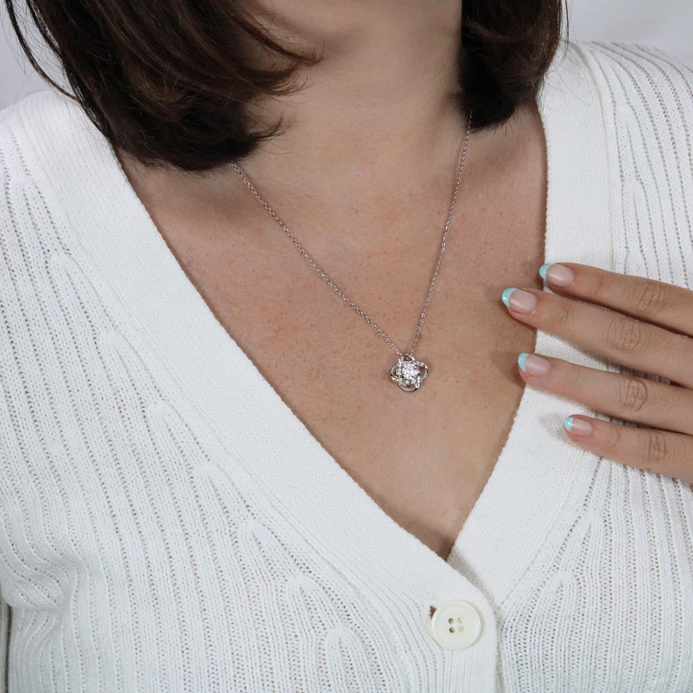 Personalized Love Knot Necklace for Mom from Daughter - Mother's Day Gift - Best Mom