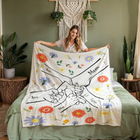 Personalized Kids Hands Blanket for Mom - PHOTO 4 - TreasuredTale